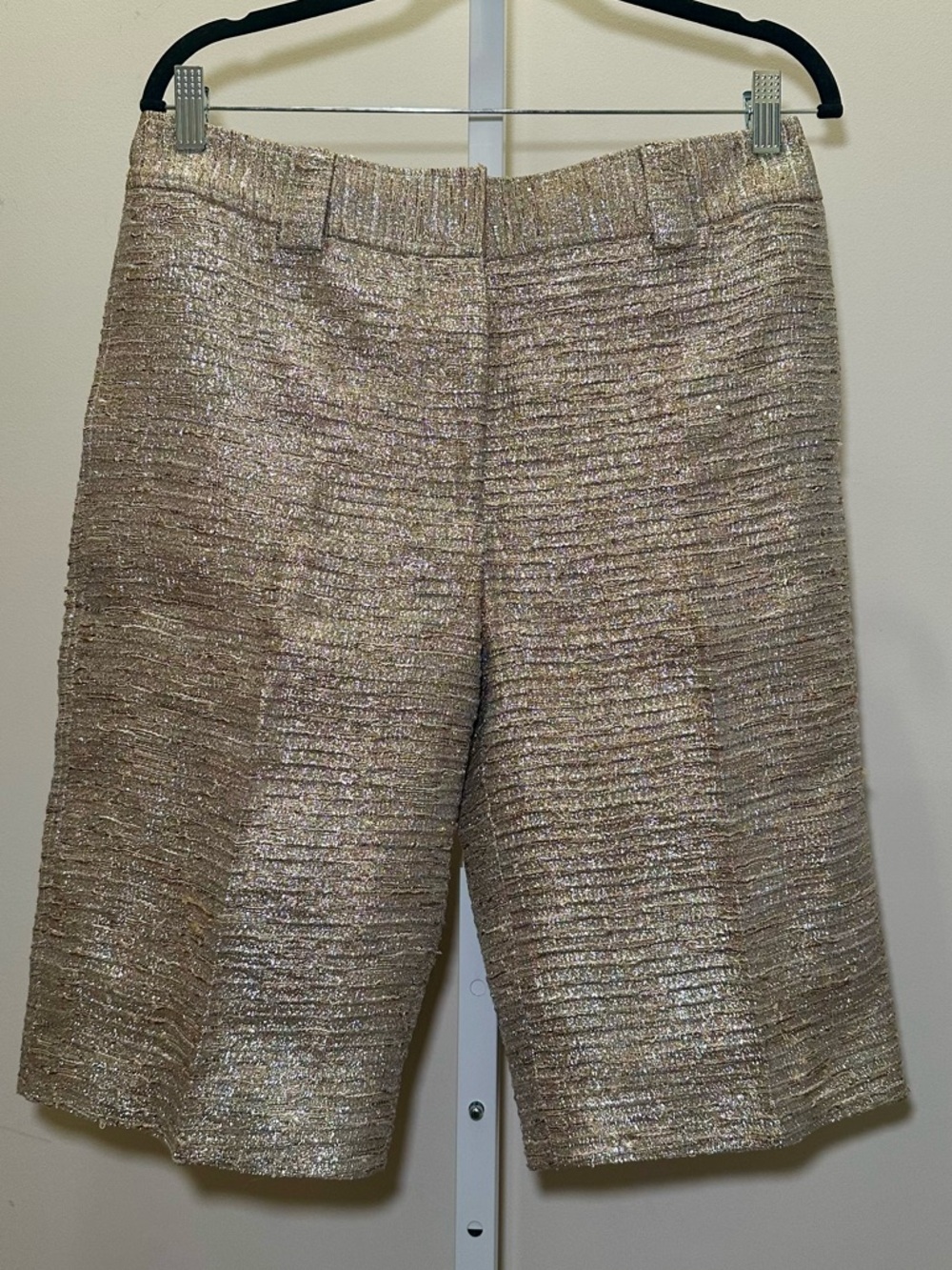 Saint Art Serena Gold Metallic Textured Shorts NWT Size M
